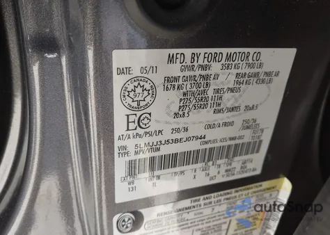 2011 Lincoln Navigator L z USA, uszkodzony, nr VIN 5LMJJ3J53BEJ07944